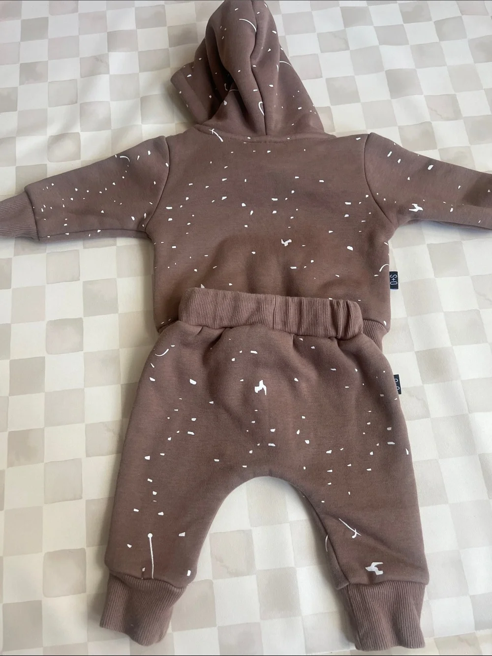 Olive and scout sweatsuit, 3-6 months